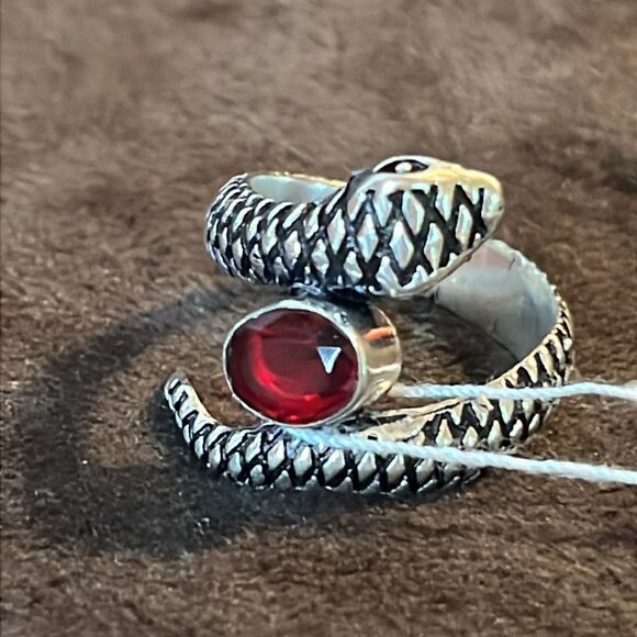 Red Garnet Sterling Silver Snake Ring Sz 8 - Picture 8 of 11